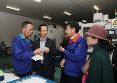 2018年11月28日，浙江省总工会副主席徐前一行3118云顶集团考察构建劳动关系和谐企业复评工作